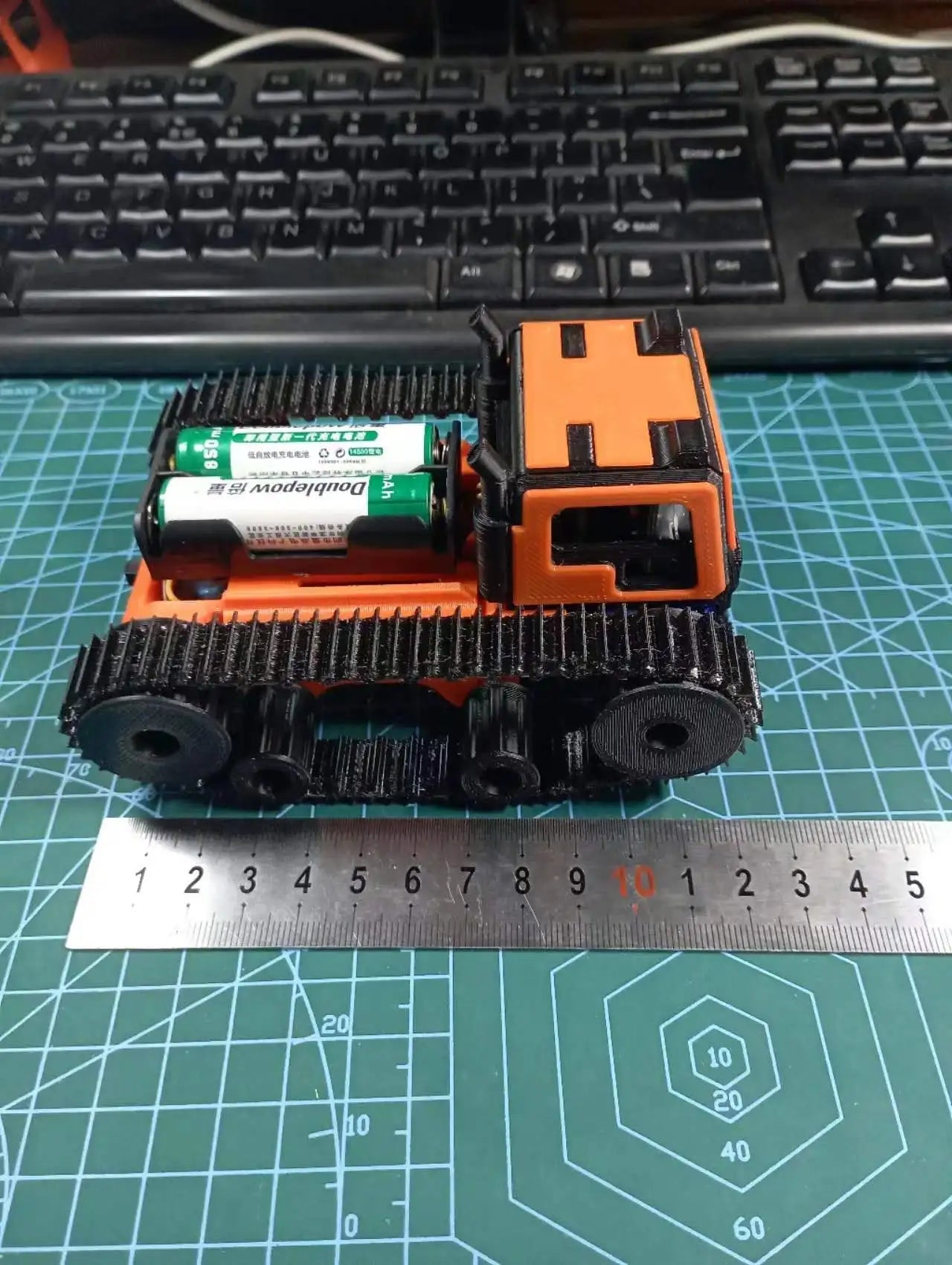 Robot Car Web Control Tank Model Tractor Crawler Balance Car 3D Printing Mount Truck for Arduino Robot ESP32 Wifi Scout Tank