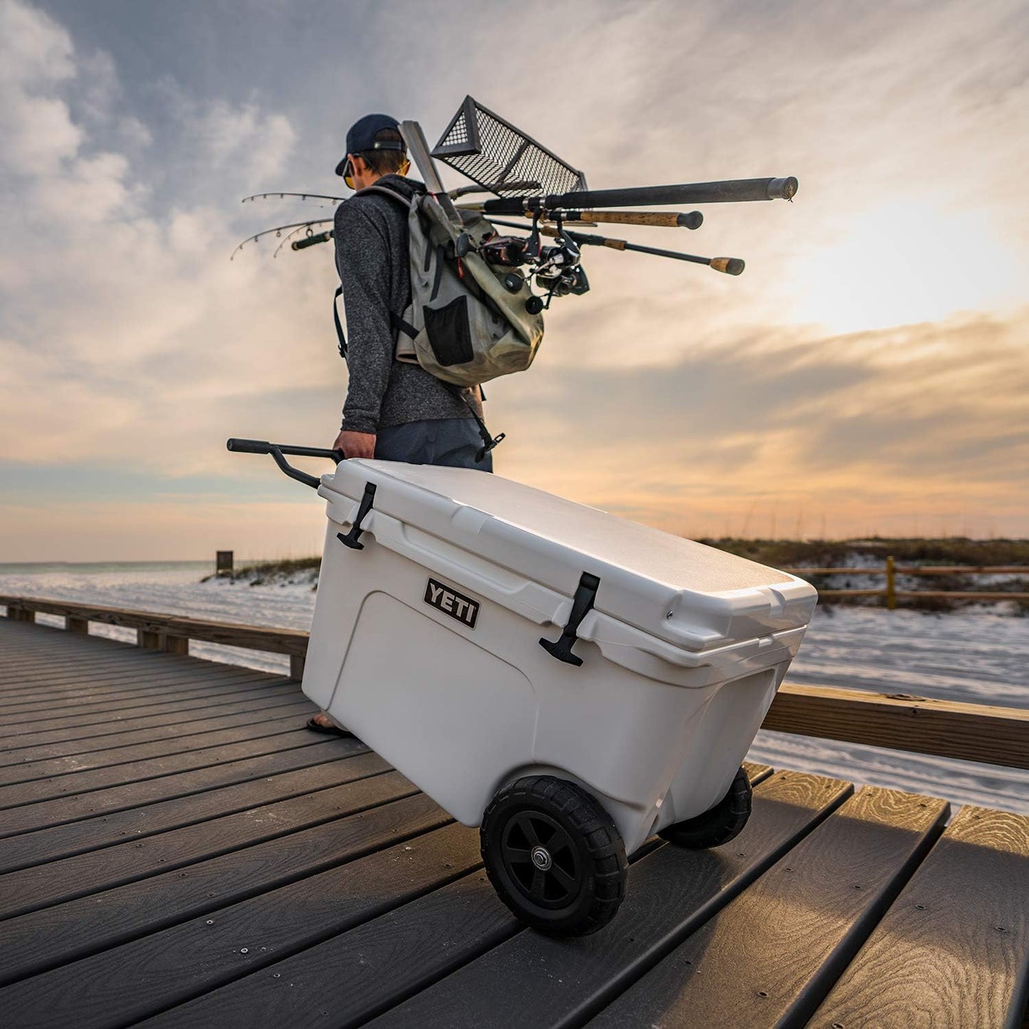 YETI Tundra Haul Wheeled Cooler, Navy