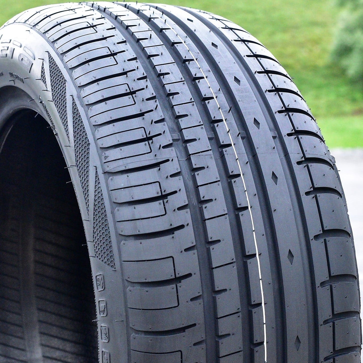 A pair of 2(2) 225/40R20 101W XL AS A/S performance tires
