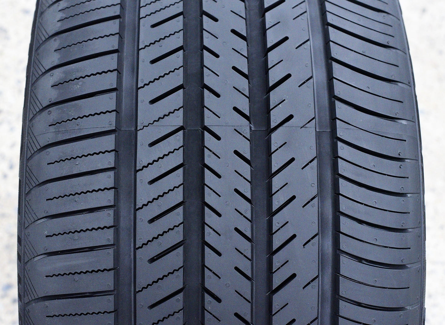 Set of 4 (4) 235/30R20 88W XL A/S performance tires